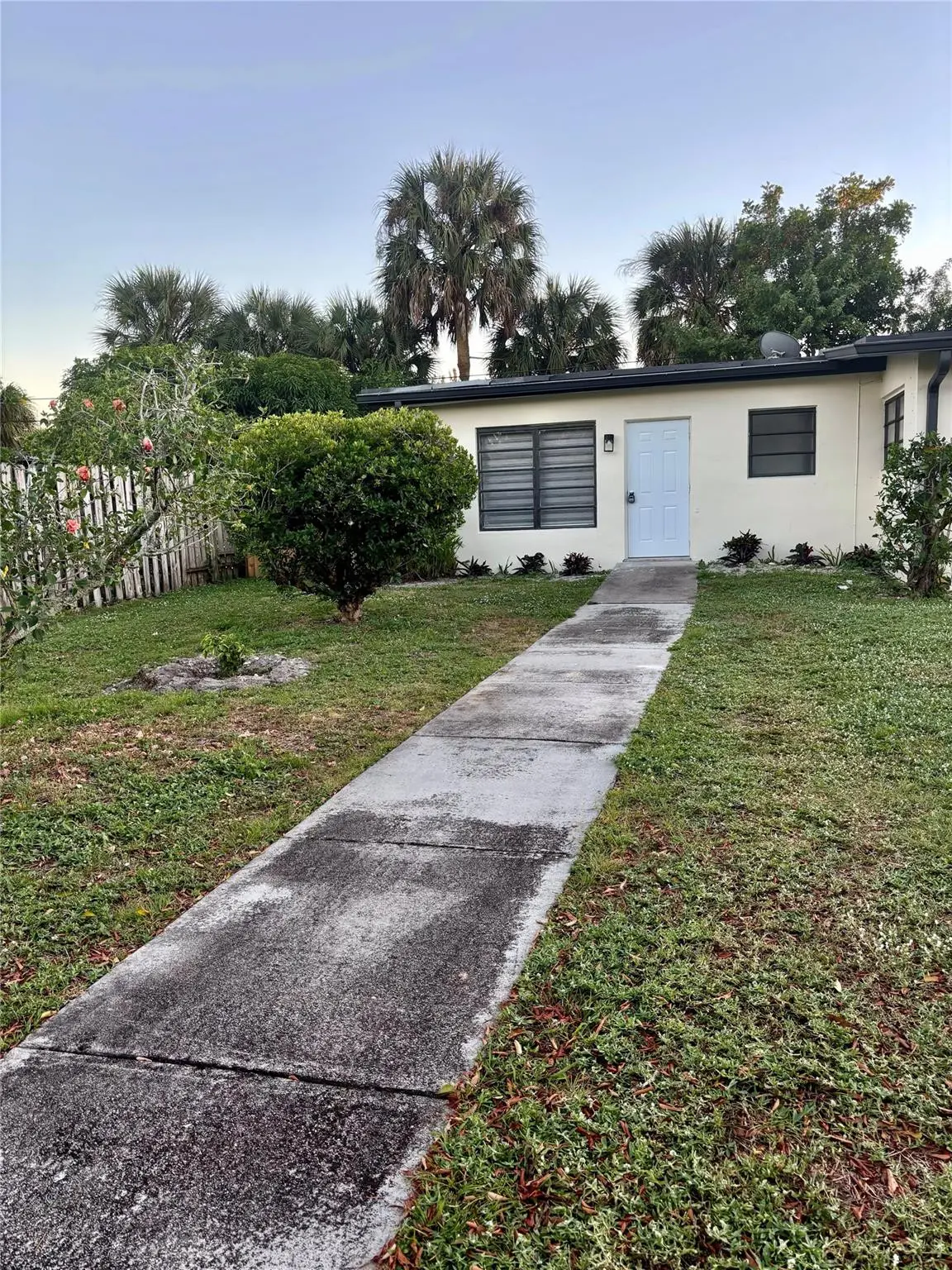 Photo 3 at 4380 SW 11TH Street, Plantation