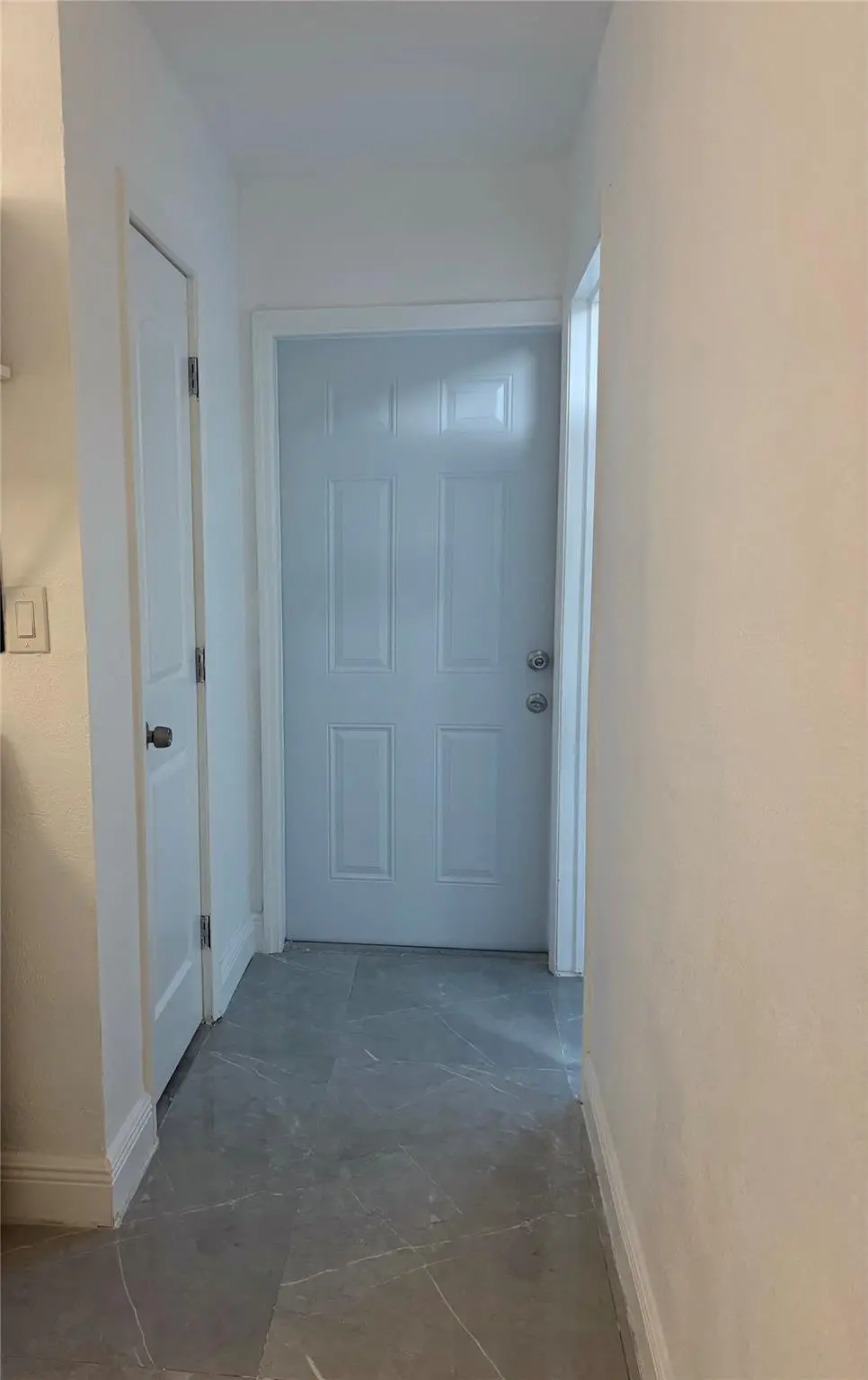 Photo 8 at 4380 SW 11TH Street, Plantation