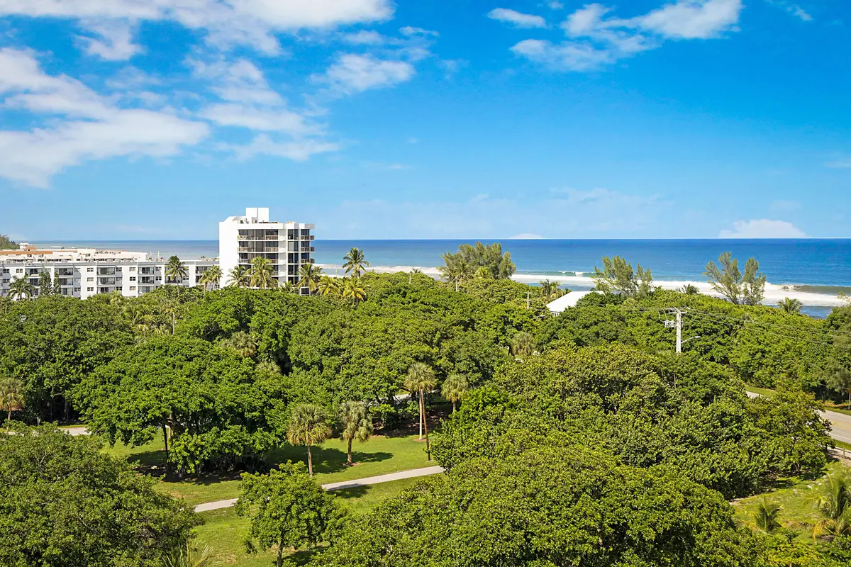 2121 N Ocean Blvd 1004 E-33 at 2121 N OCEAN Boulevard 1004E, Boca Raton