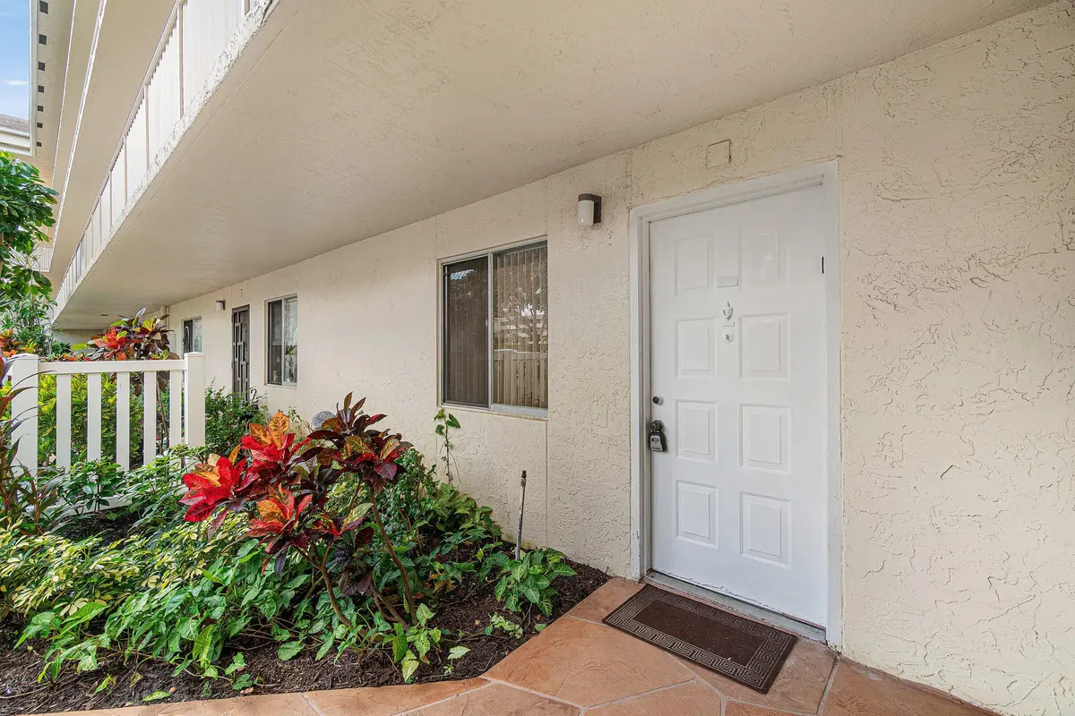 Entrance at 7286 Huntington Lane 108, Delray Beach
