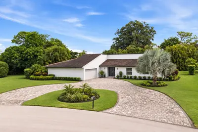 6451 Eastpointe Pines Street, Palm Beach Gardens – Single Family Residence for sale