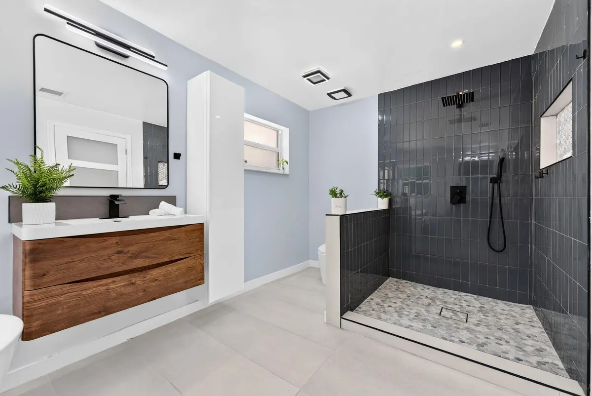 Primary Bathroom at 20564 SW 5TH Street, Pembroke Pines
