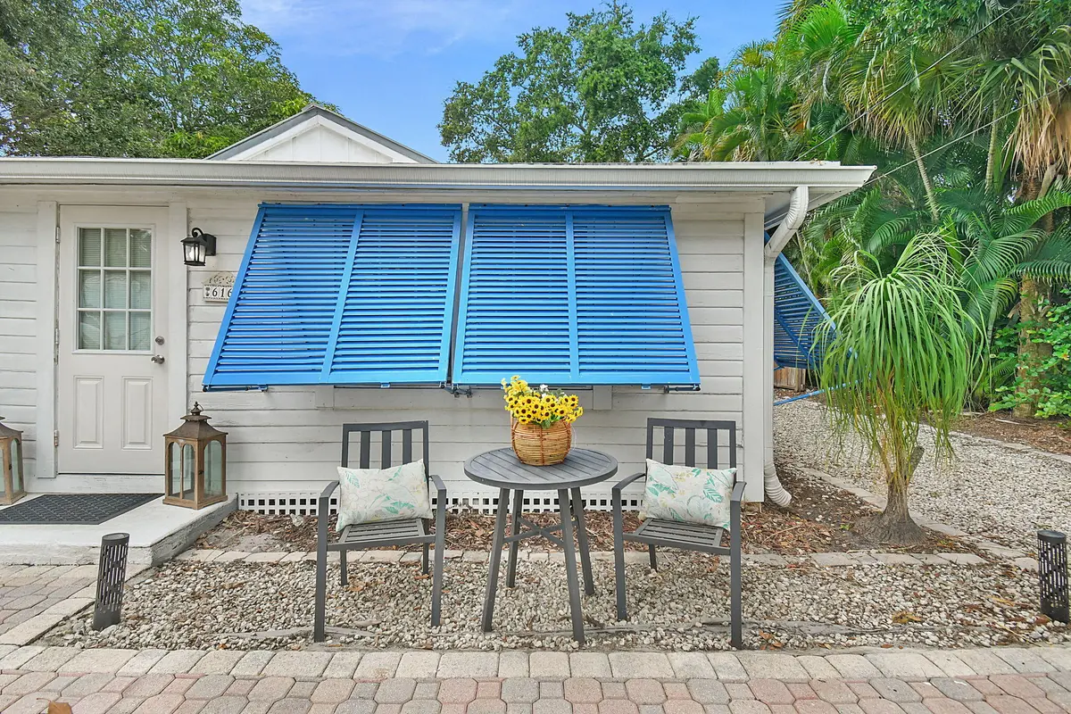 10-web-or-mls-500_8125 at 616 SW CLEVELAND Avenue, Stuart