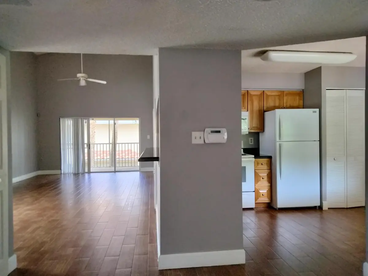 17201 GLENMOOR Drive, West Palm Beach, FL – photo 4