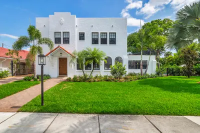 237 Monroe Drive, West Palm Beach – Single Family Residence for sale