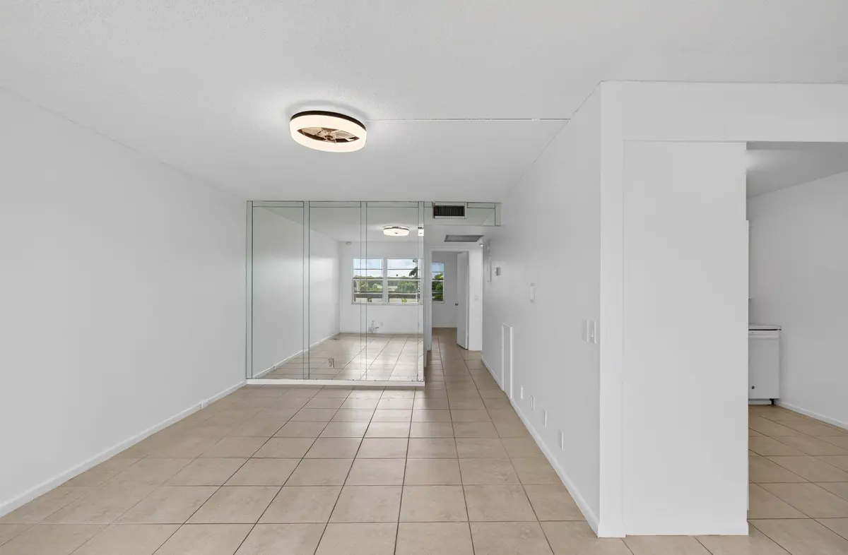 18-web-or-mls-DSC_8716 at 4028 Hythe B, Boca Raton
