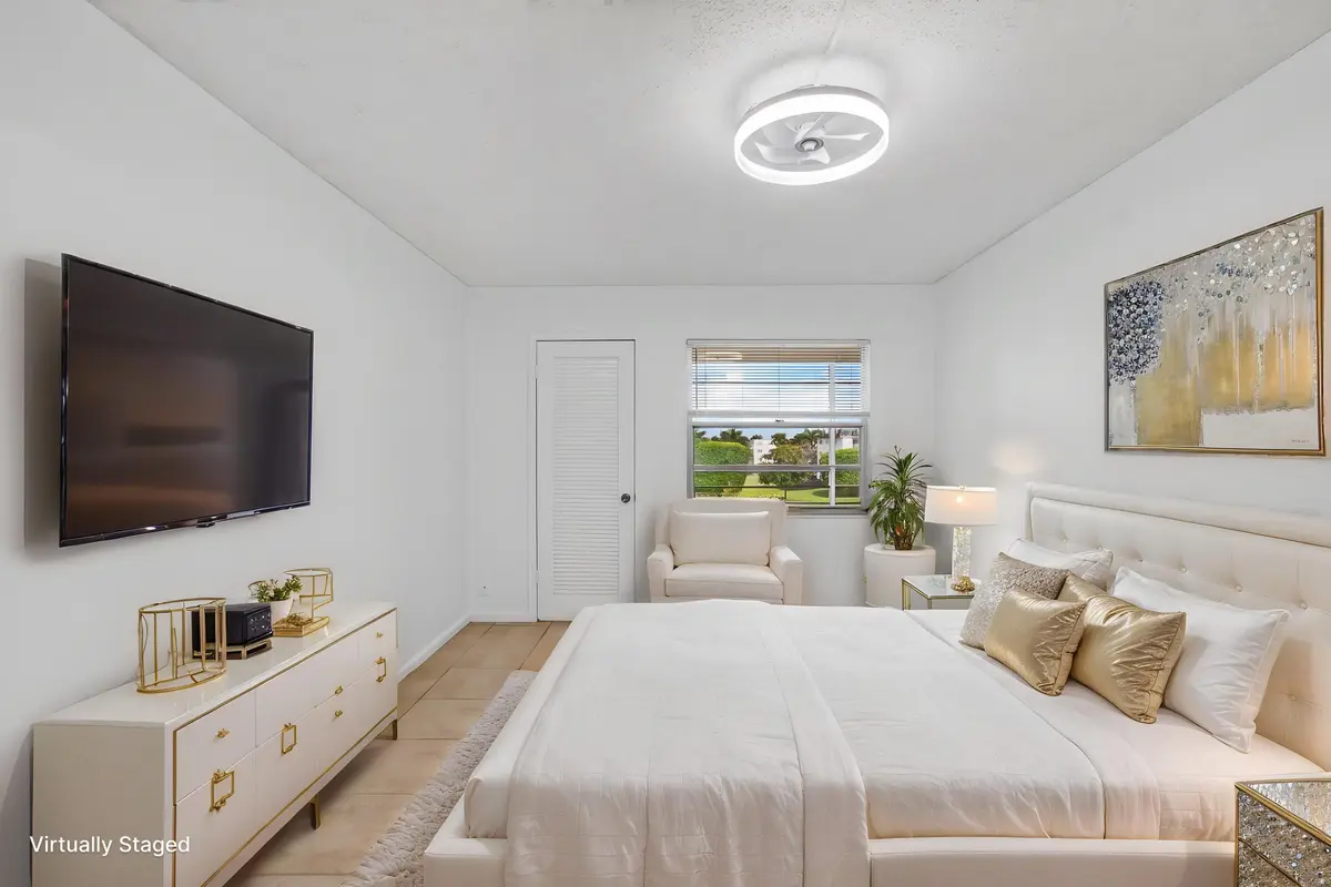 VIRTUAL STAGING BED1 at 4028 Hythe B, Boca Raton