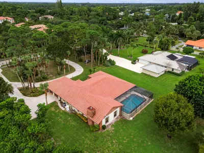 627 Marginal Road, West Palm Beach – Single Family Residence for sale