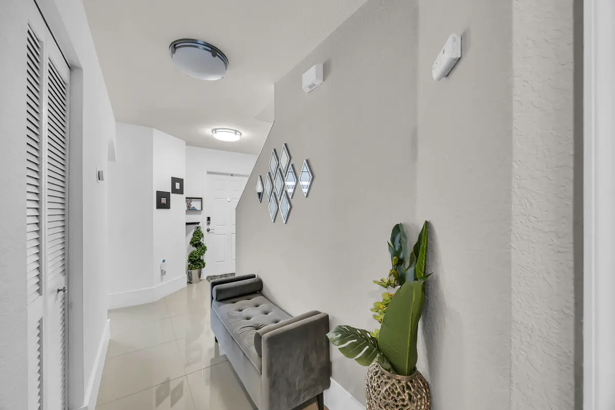 1-12 at 5933 MANCHESTER Way 5933, Tamarac