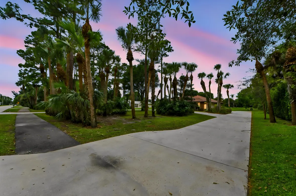 02-Front-02_TW at 627 Marginal Road, West Palm Beach