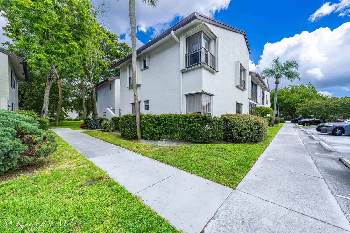 3127--30 at 3127 Cocoplum Circle, Coconut Creek