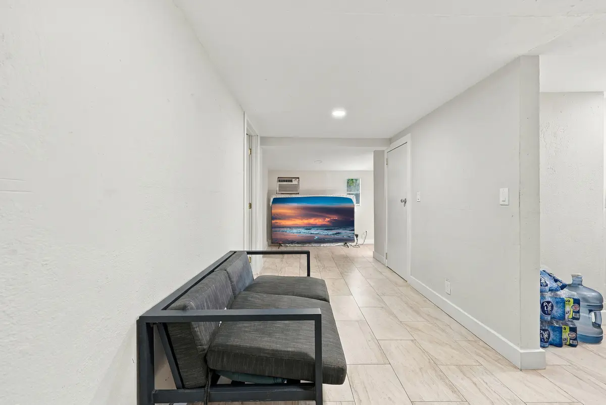 4_453a0528 at 618 S PINE Street B, Lake Worth Beach