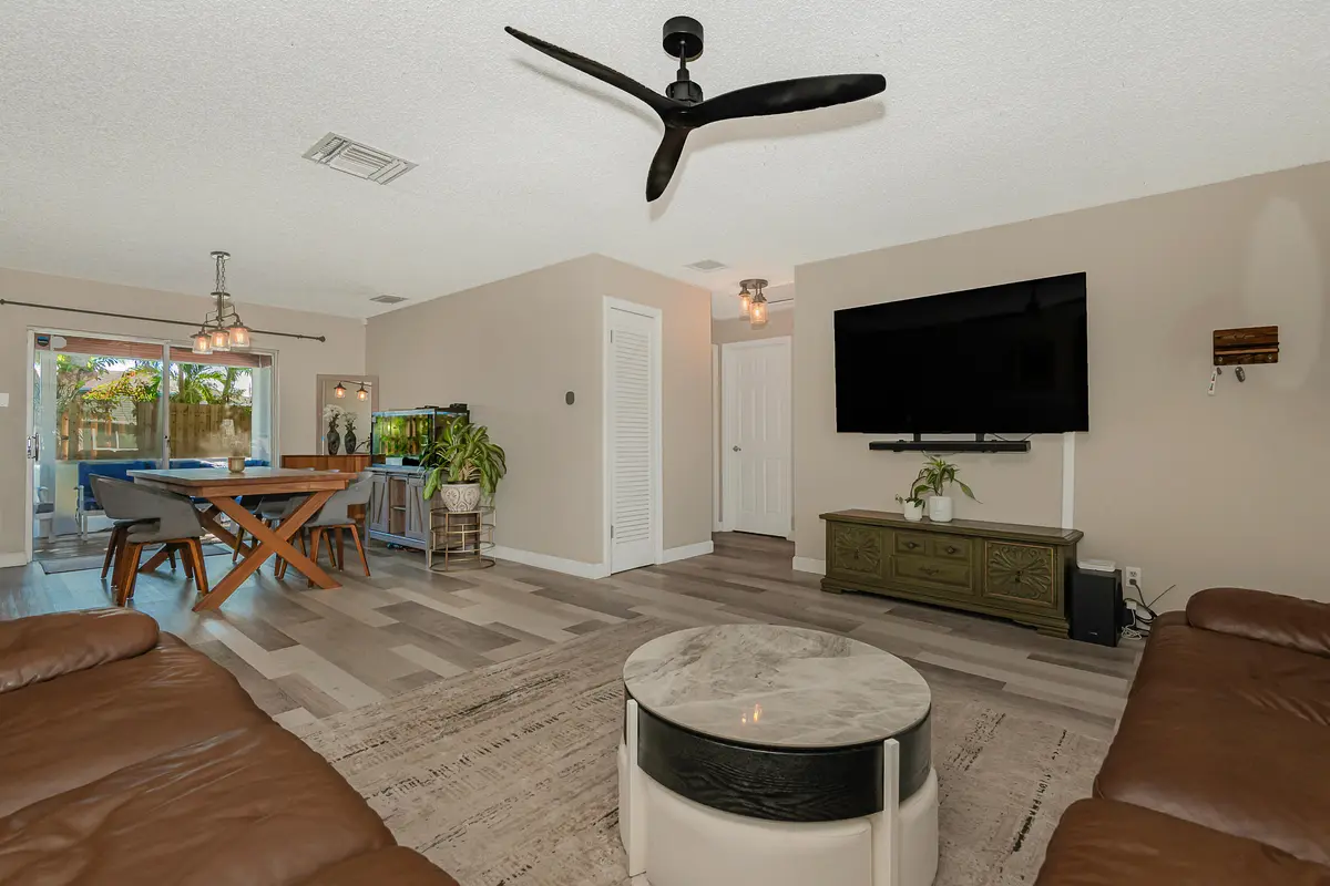 0-1 at 19442 COLORADO Circle, Boca Raton