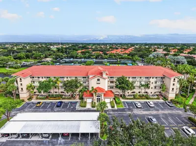 5938 Crystal Shores Drive 104, Boynton Beach – Condominium for sale