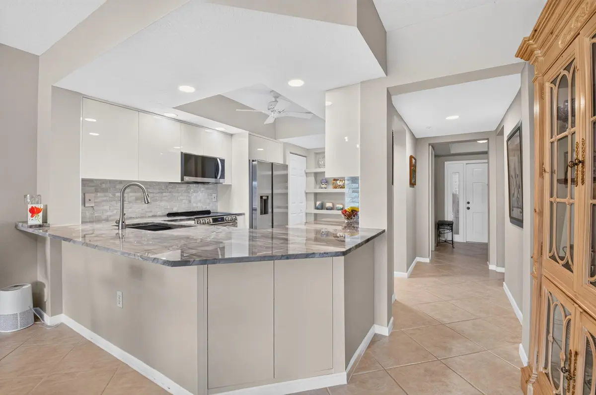 Kitchen at 5938 Crystal Shores Drive 104, Boynton Beach