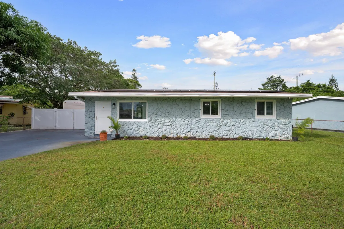 3767 SW 16th Ct Fort Lauderdale-53 at 3767 SW 16TH Court, Fort Lauderdale