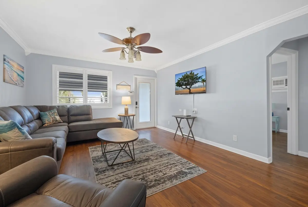 Living room angle facing front door at 101 E 25th Street, West Palm Beach