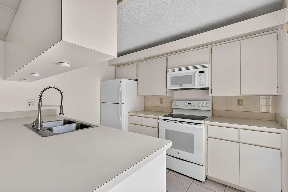 240524thCt(20) at 2405 24TH Court, Jupiter
