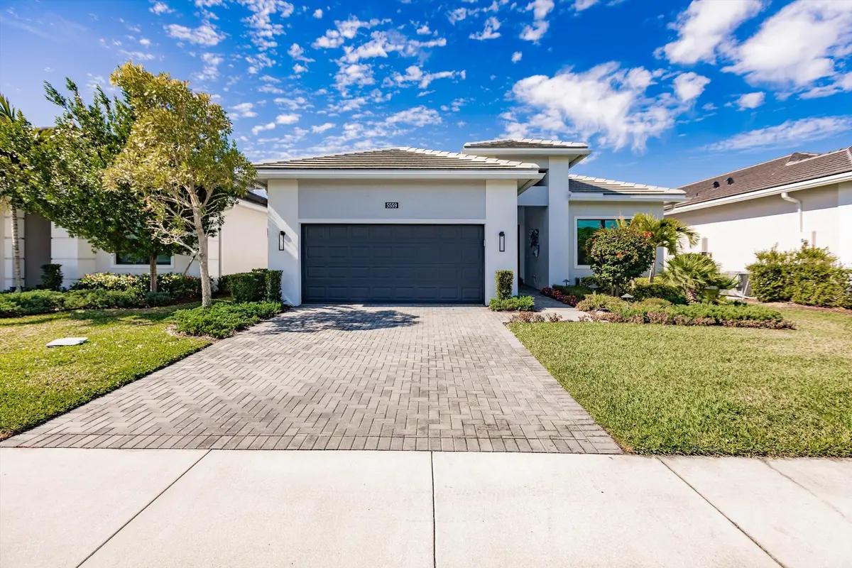 Myra Port Front pic at 5559 Captiva Lane, Westlake