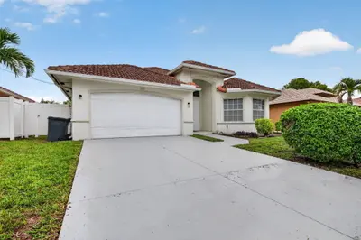900 SE 2ND Avenue, Dania Beach – Single Family Residence for sale