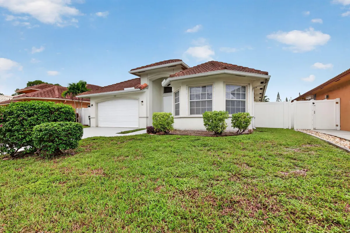3-web-or-mls-_A7A9612 at 900 SE 2ND Avenue, Dania Beach