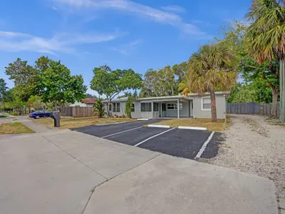 1206 NE 3RD Avenue, Delray Beach – Triplex for sale