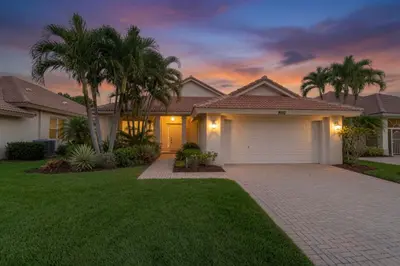 9110 Bay Harbour Circle, West Palm Beach – Single Family Residence for sale