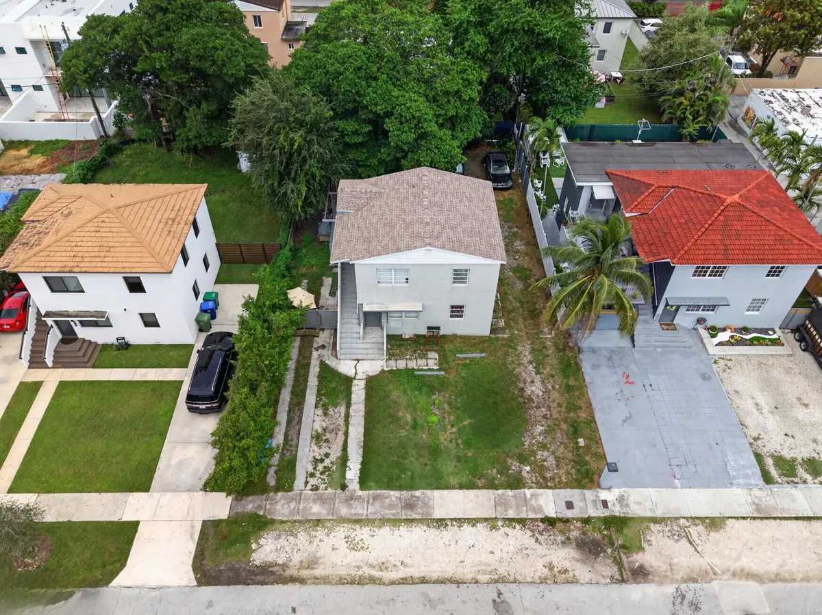 dipietro-2 at 3711 SW 27th Terrace, Miami