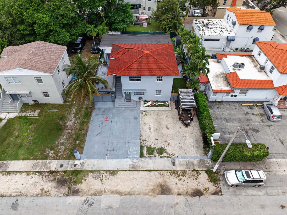 dipietro-6 at 3711 SW 27th Terrace, Miami