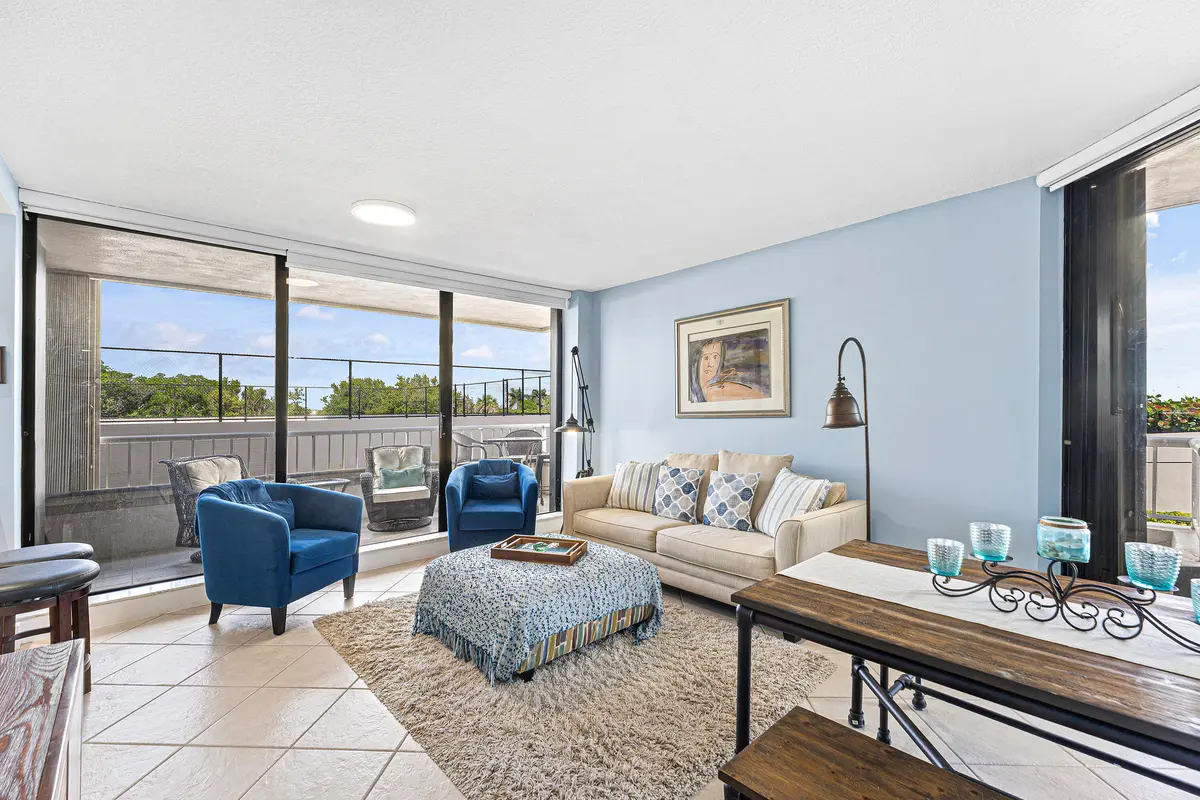 Living Room at 5250 N OCEAN Drive 3N, Singer Island