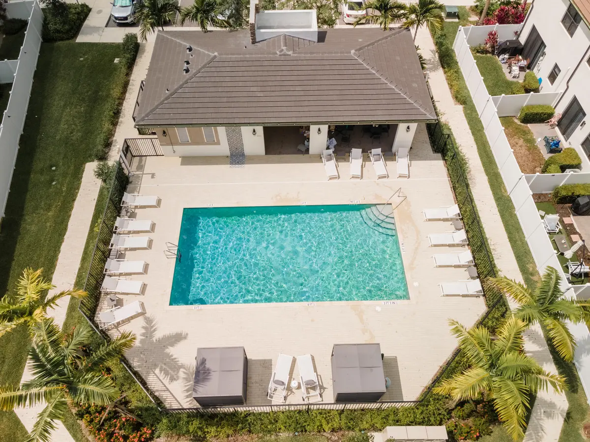 IMG_4009 at 706 Del Vista Road, Pompano Beach