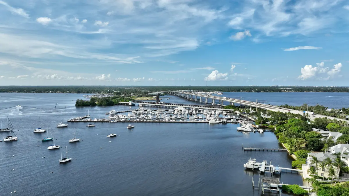 19-web-or-mls-DJI_0533_4_5_6_7 at 624 SW SAINT LUCIE Crescent 308, Stuart