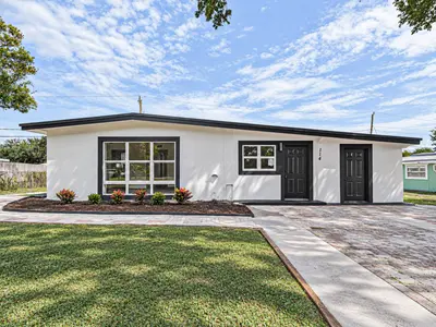 114 21st Street, Vero Beach – Single Family Residence for sale