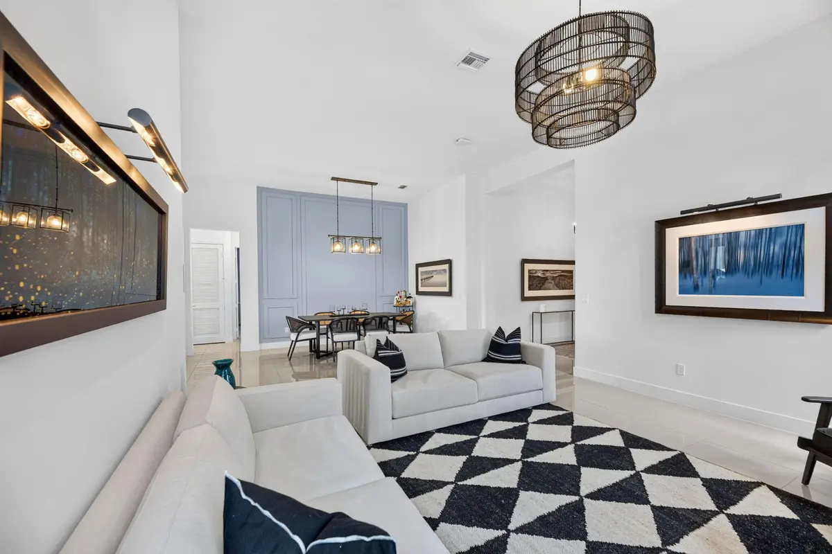 68-web-or-mls-Living room 4 at 10490 S Lago Vista Circle, Parkland