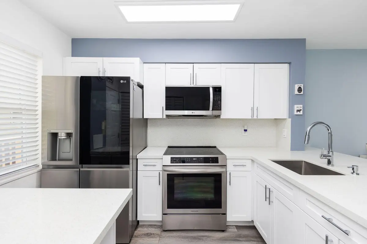 1W0A0091 at 2106 S Cypress Bend Drive 207, Pompano Beach