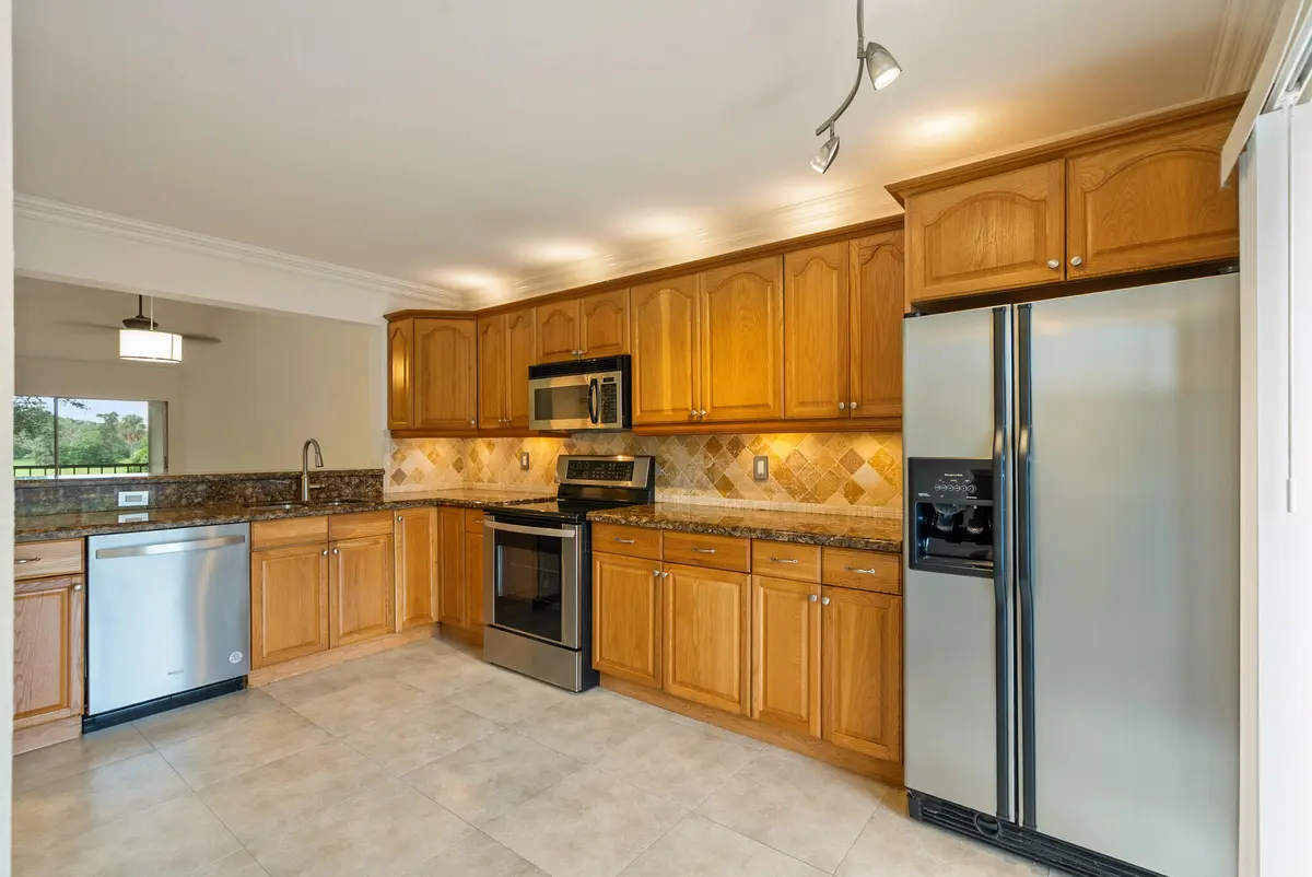 SS appliances at 260 NW 67TH Street A204, Boca Raton
