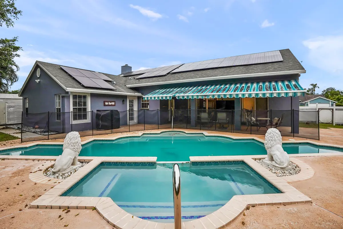 44 Pool 03 at 13820 Folkestone Circle, Wellington