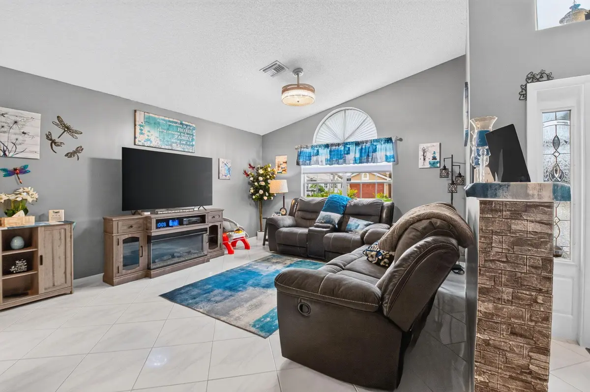 6-web-or-mls-DSC_6889 at 5960 AQUAMARINE Way, Boynton Beach