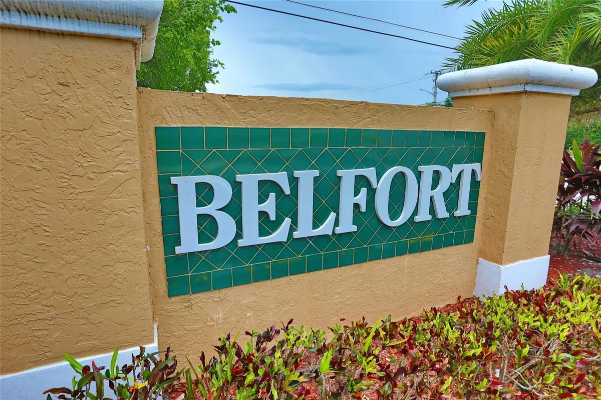 Photo 2 at 9712 S Belfort Circle, Tamarac