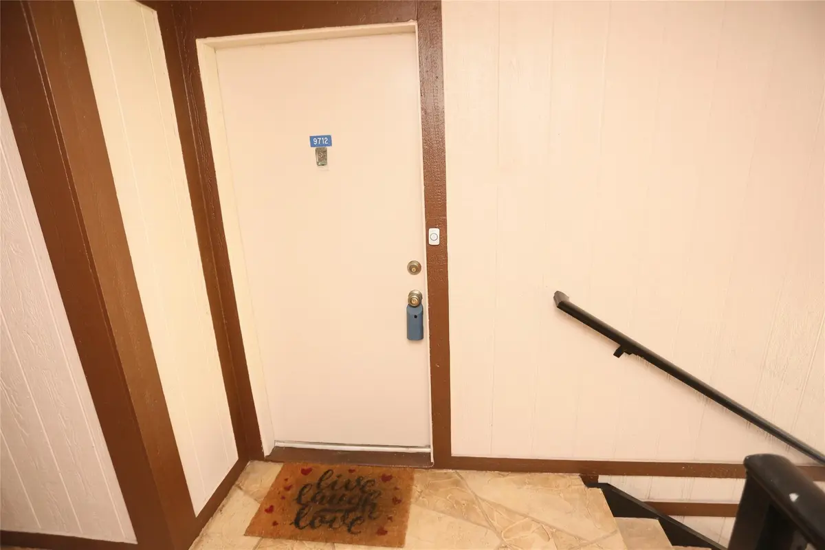 Photo 7 at 9712 S Belfort Circle, Tamarac