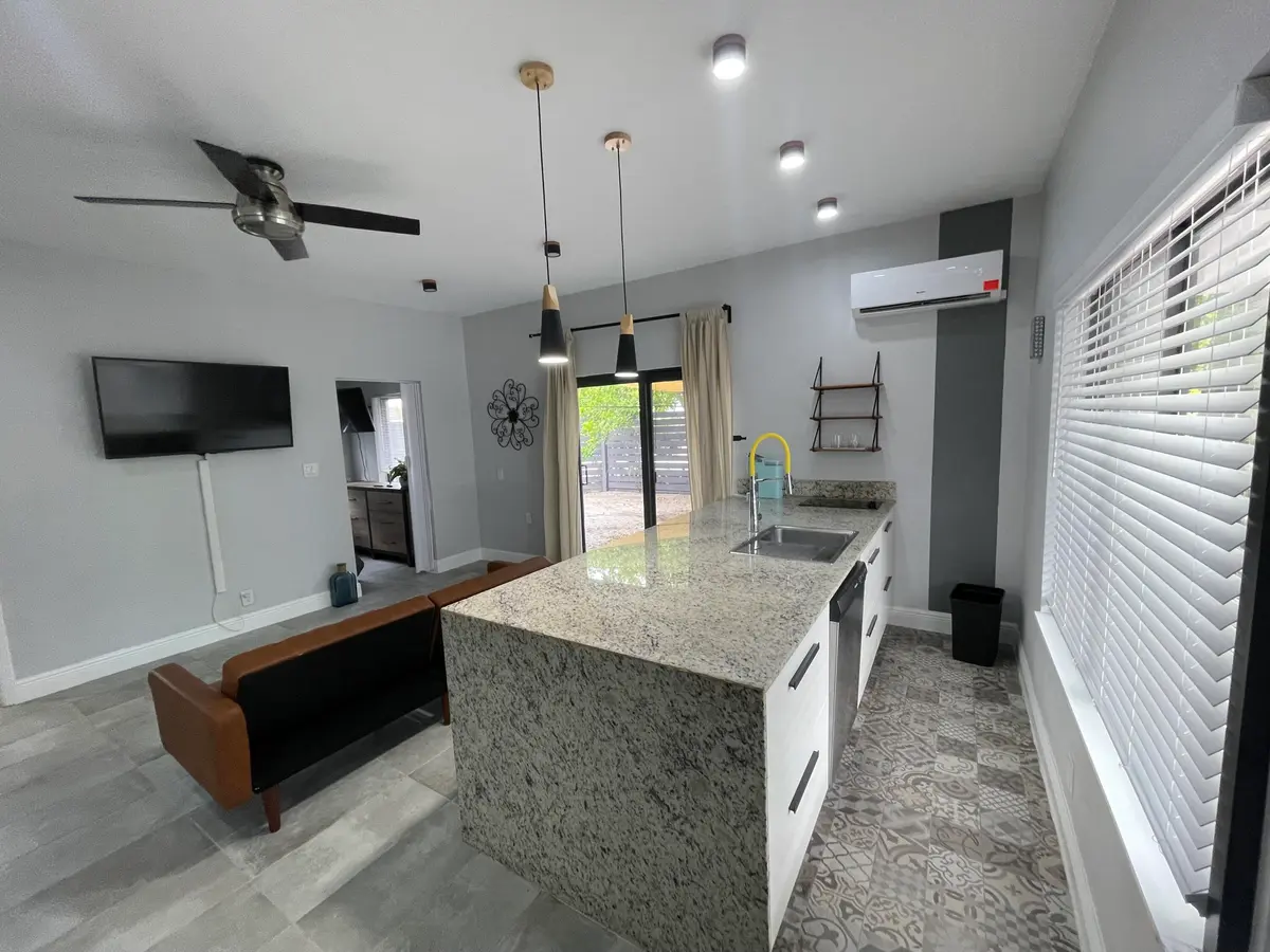 IMG_3578 at 824 NE 4TH Street 1, Fort Lauderdale