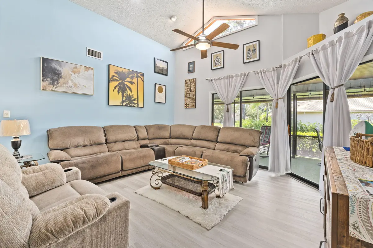 22-web-or-mls-DSC01808 at 9457 Meadowood Drive, Fort Pierce