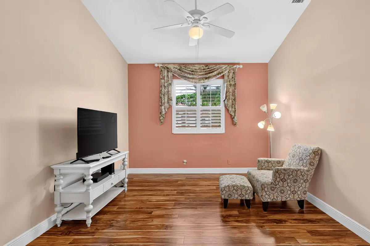 8-web-or-mls-5P1A2451 at 275 NW Toscane Trail, Port St. Lucie