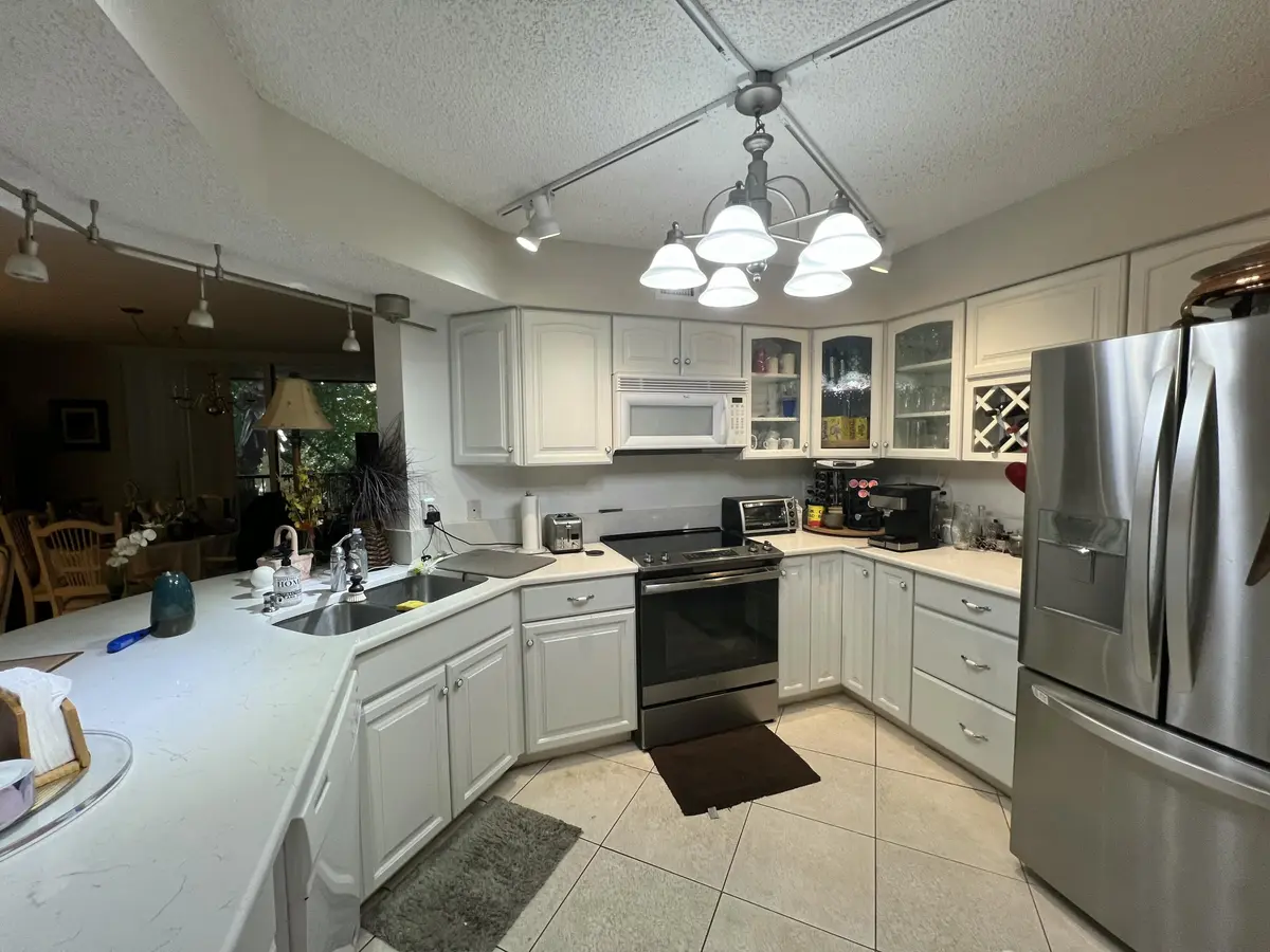 tempImagezJ4iUo at 100 SCOTIA Drive 203, Hypoluxo