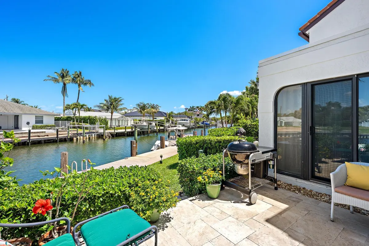 2339 Treasure Isle Dr unit 42-21 at 2339 Treasure Isle Drive 42, Palm Beach Gardens