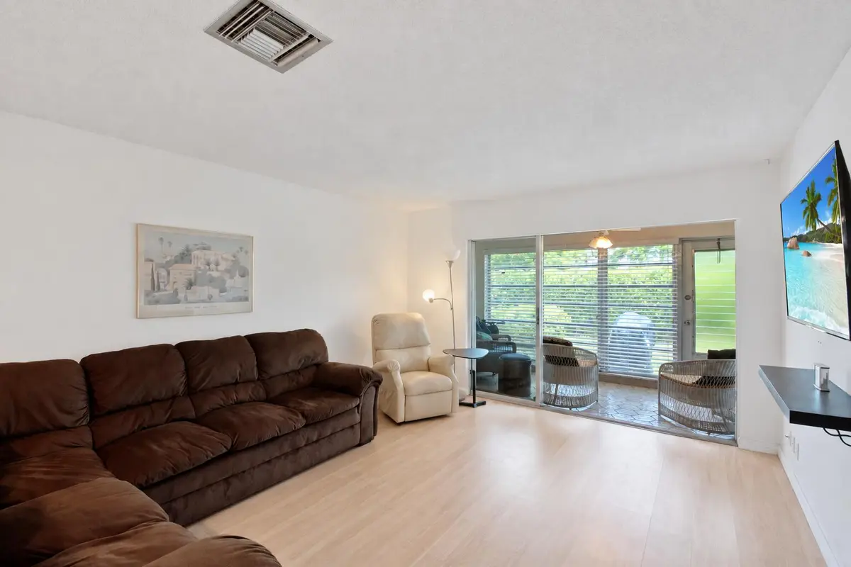 Living Room at 13670 VIA FLORA B, Delray Beach