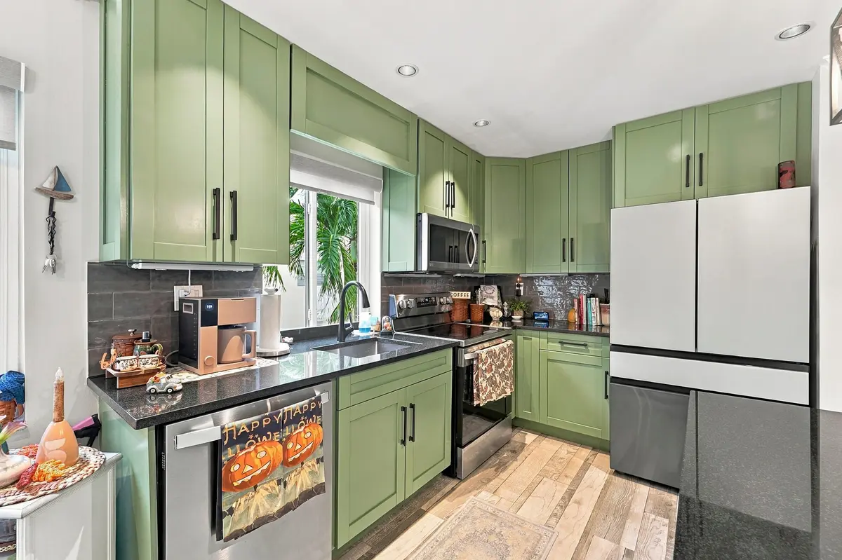 06_kitchen at 653 NORMANDY Lane Unit N, Delray Beach