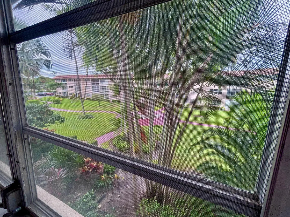 view at 400 NE 20th Street B208, Boca Raton