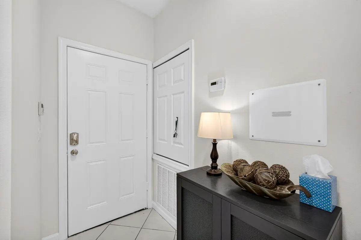 5-web-or-mls-7R7A9989 at 9002 Sand Shot Way, Port St. Lucie