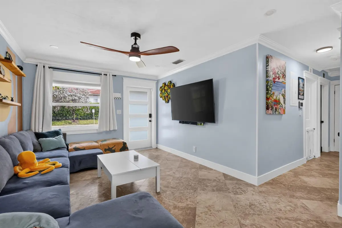 6-web-or-mls-_14A3397 at 220 Reigle Avenue, Delray Beach